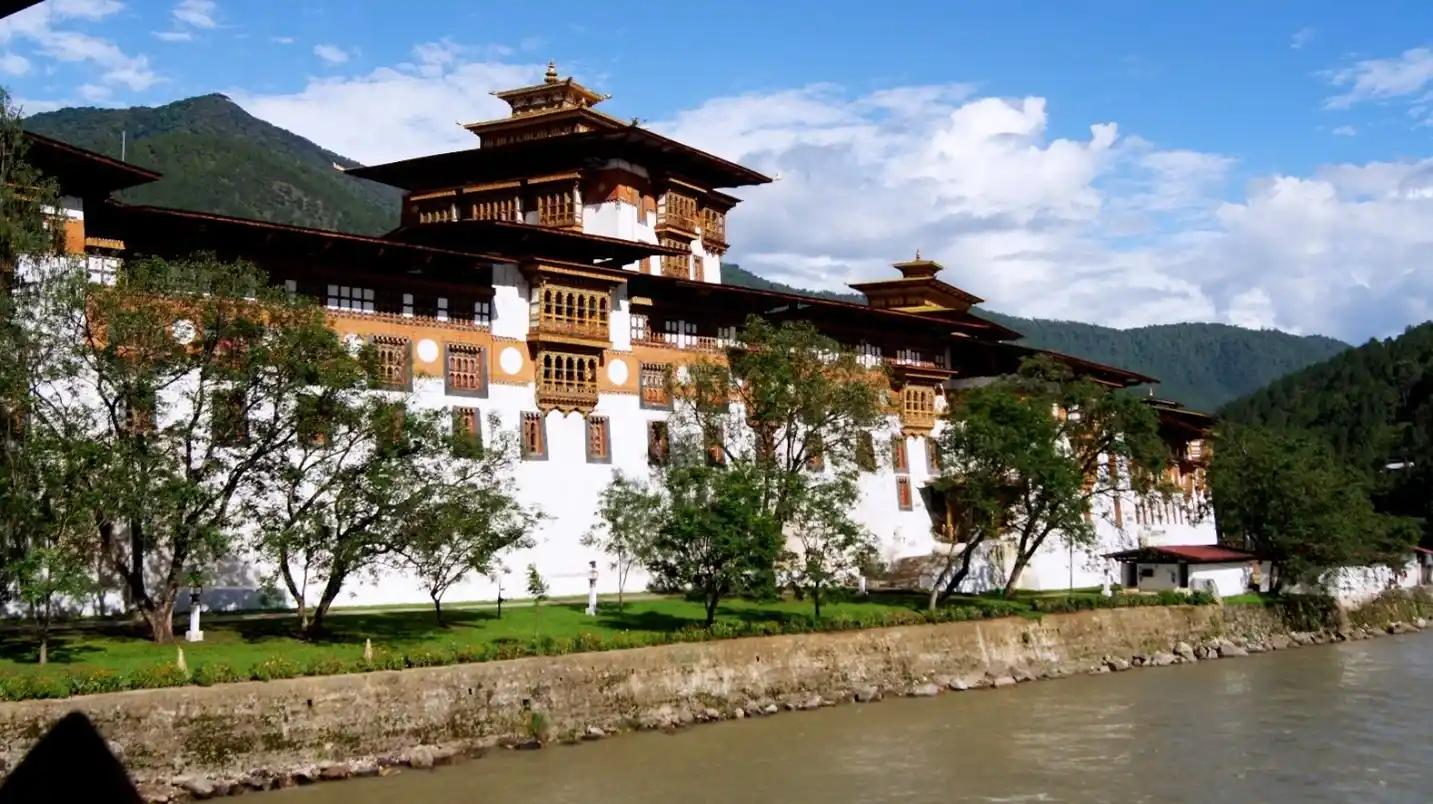 BHUTAN TOUR