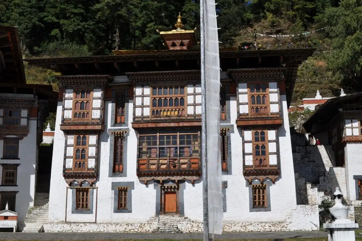 BHUTAN TOUR